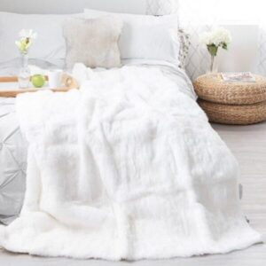 Fur Blankets & Throws